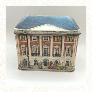 Vintage Bentley’s of London Toffee Tin - Victorian Street Scene